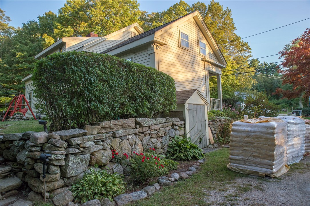 413 Field Hill Road Scituate, RI 02815 - Photo 3 of 37 Gallery Image 3