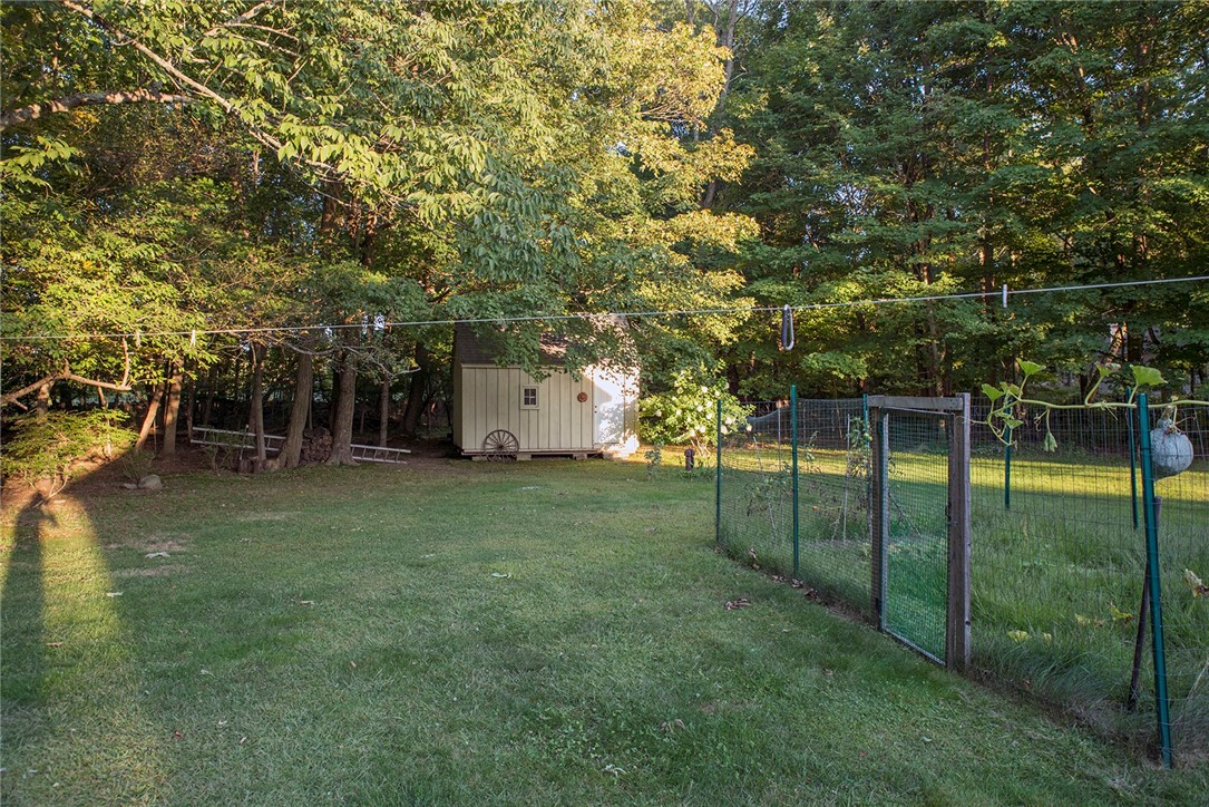 413 Field Hill Road Scituate, RI 02815 - Photo 9 of 37 Gallery Image 9