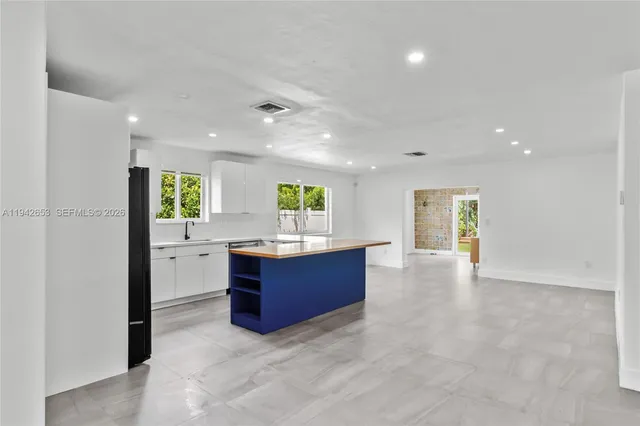 $6,500 | 3855 Southwest 1st Street, Miami, FL 33134