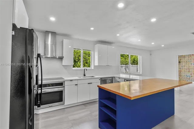 $6,500 | 3855 Southwest 1st Street, Miami, FL 33134