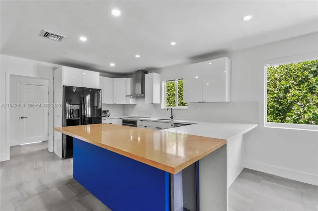 $6,500 | 3855 Southwest 1st Street, Miami, FL 33134