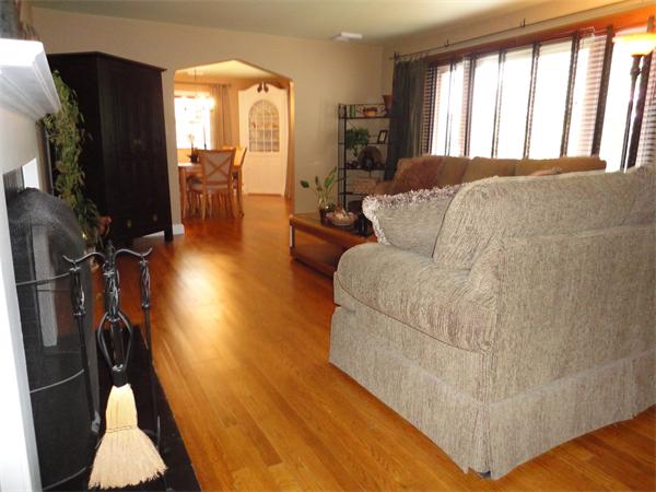 11 Barry Road Worcester, MA 01609 - Photo 17 of 28 Gallery Image 17