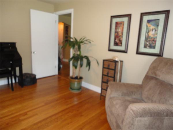 11 Barry Road Worcester, MA 01609 - Photo 20 of 28 Gallery Image 20
