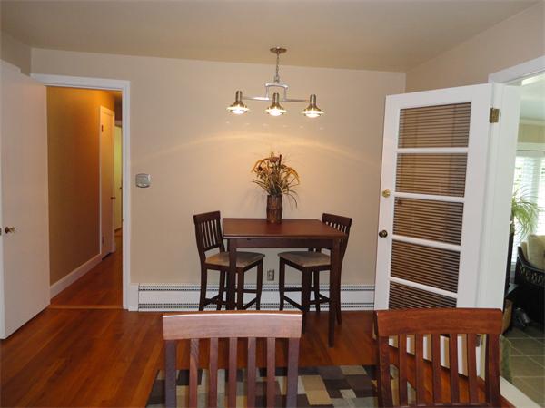11 Barry Road Worcester, MA 01609 - Photo 4 of 28 Gallery Image 4