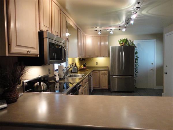 11 Barry Road Worcester, MA 01609 - Photo 6 of 28 Gallery Image 6