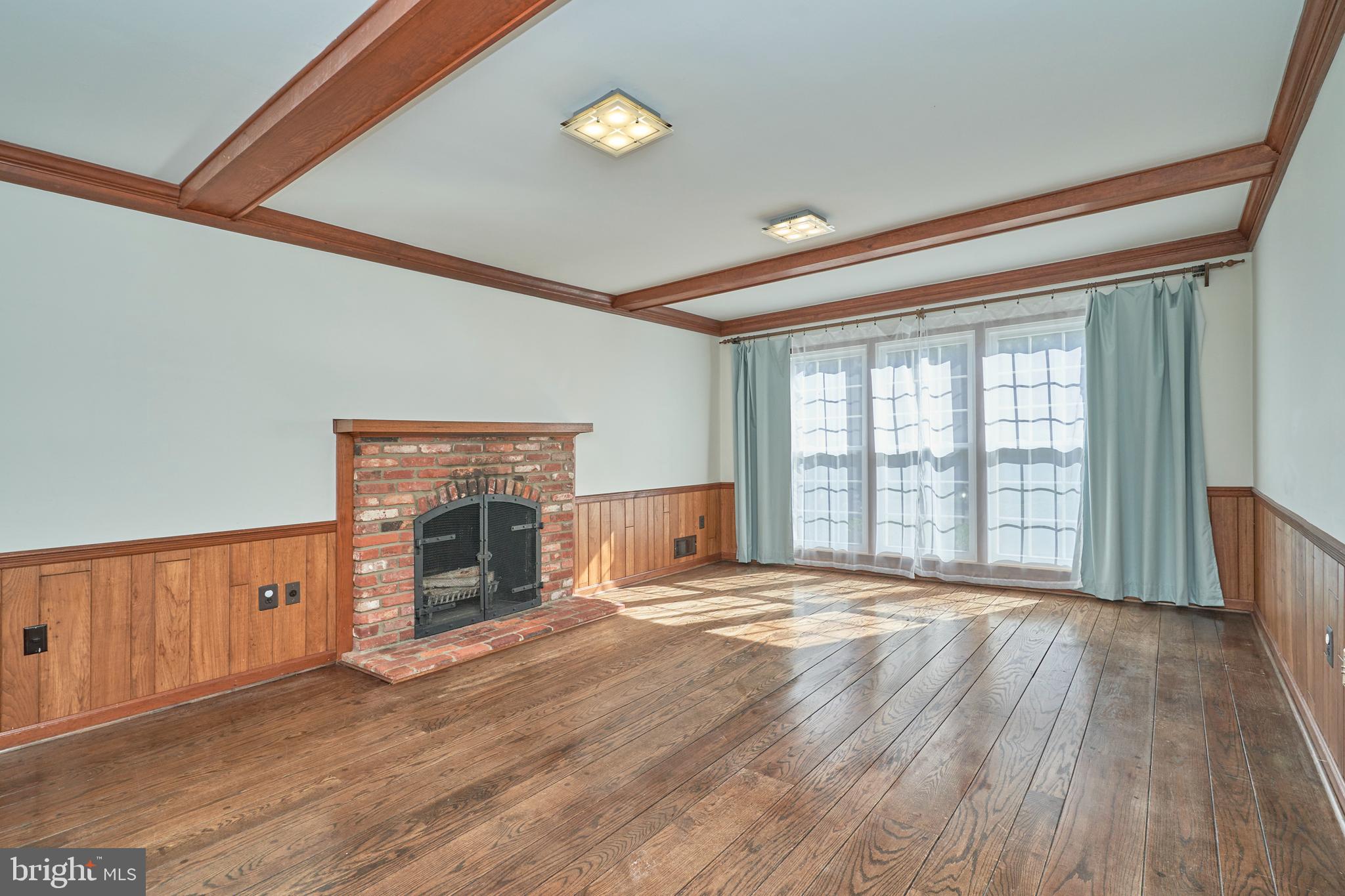 5806 Bent Twig Road McLean, VA 22101 - Photo 14 of 37 Family Room