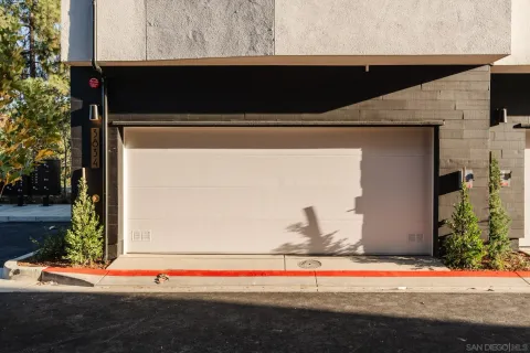 $1,299,995 | 3832 North Emery Way, Los Angeles, CA 90065