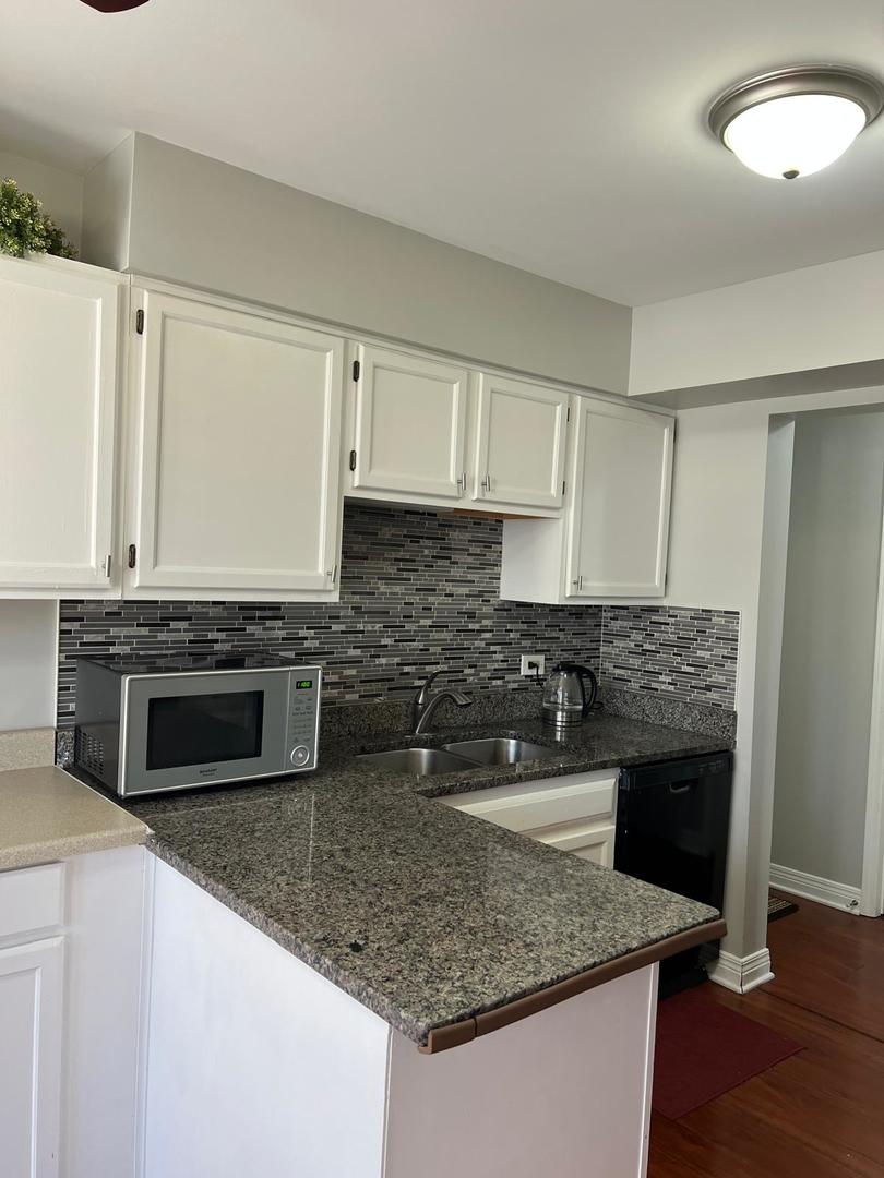 3496 Willowview Court, Unit 3496 Aurora, IL 60504 - Photo 15 of 31