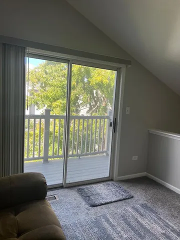 $2,100 | 3496 Willowview Court, Unit 3496, Aurora, IL 60504