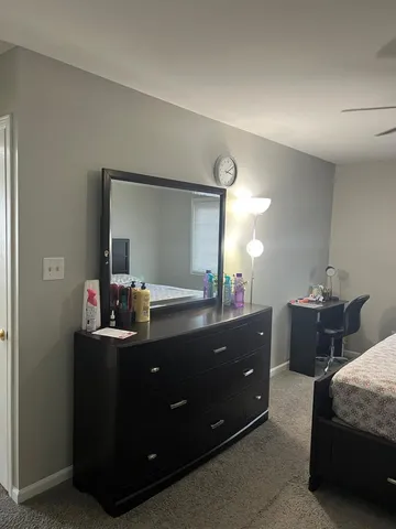 $2,100 | 3496 Willowview Court, Unit 3496, Aurora, IL 60504