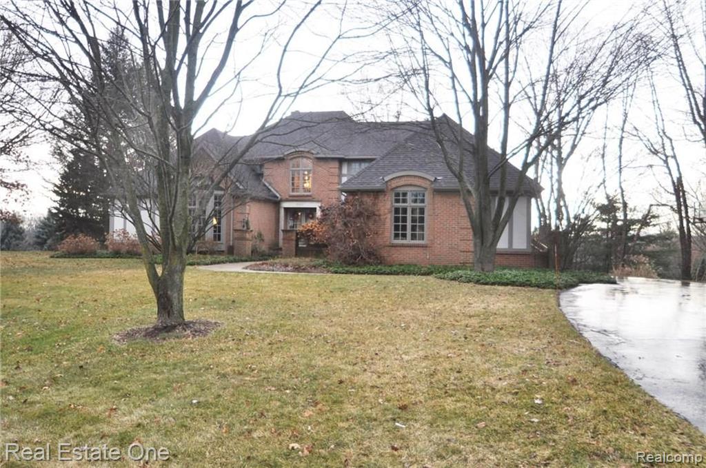 6360 Peach Tree Court Rochester Hills, MI 48306 - Photo 5 of 55