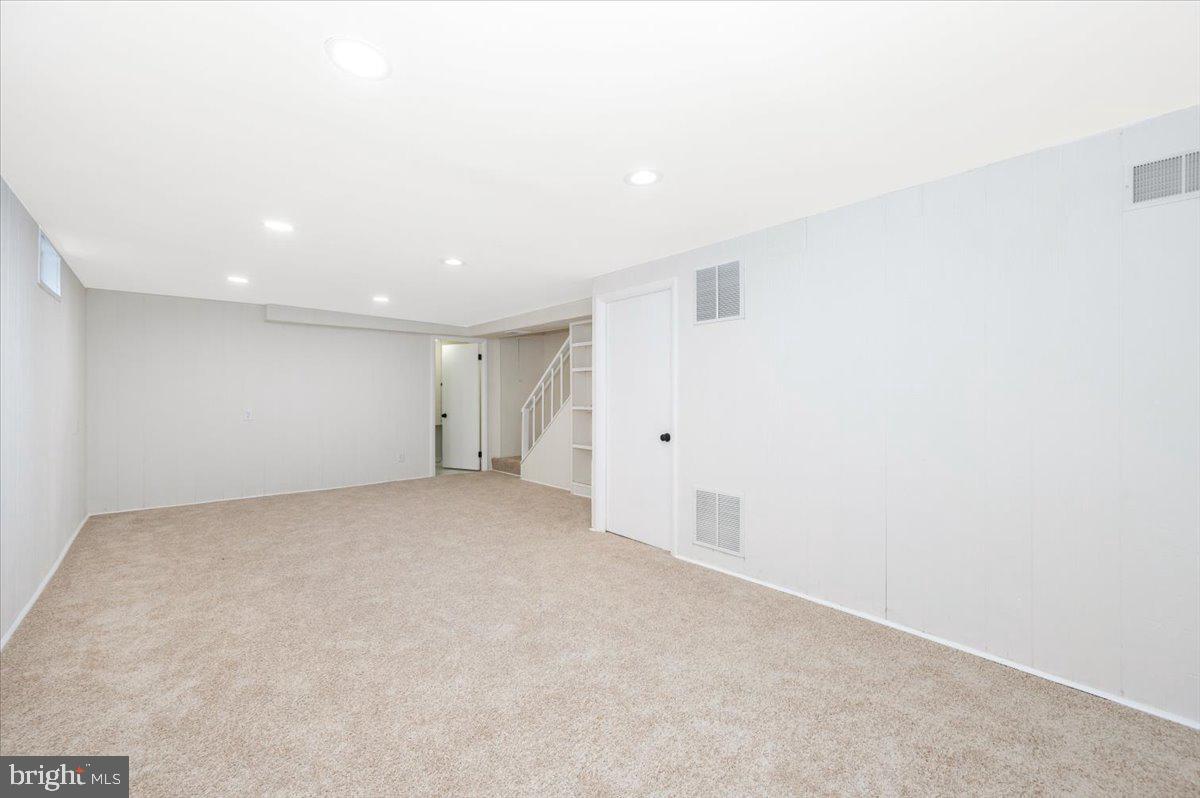 5654 Whitby Road Baltimore, MD 21206 - Photo 29 of 38