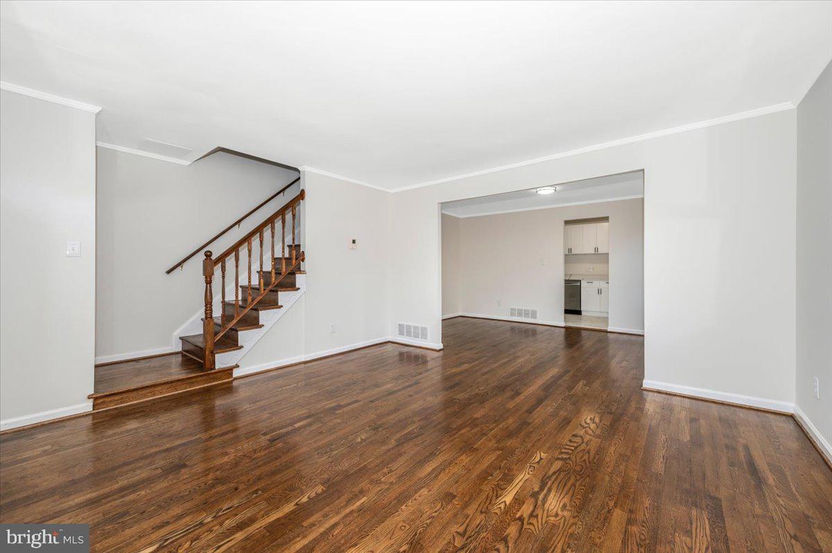 5654 Whitby Road Baltimore, MD 21206 - Photo 7 of 38