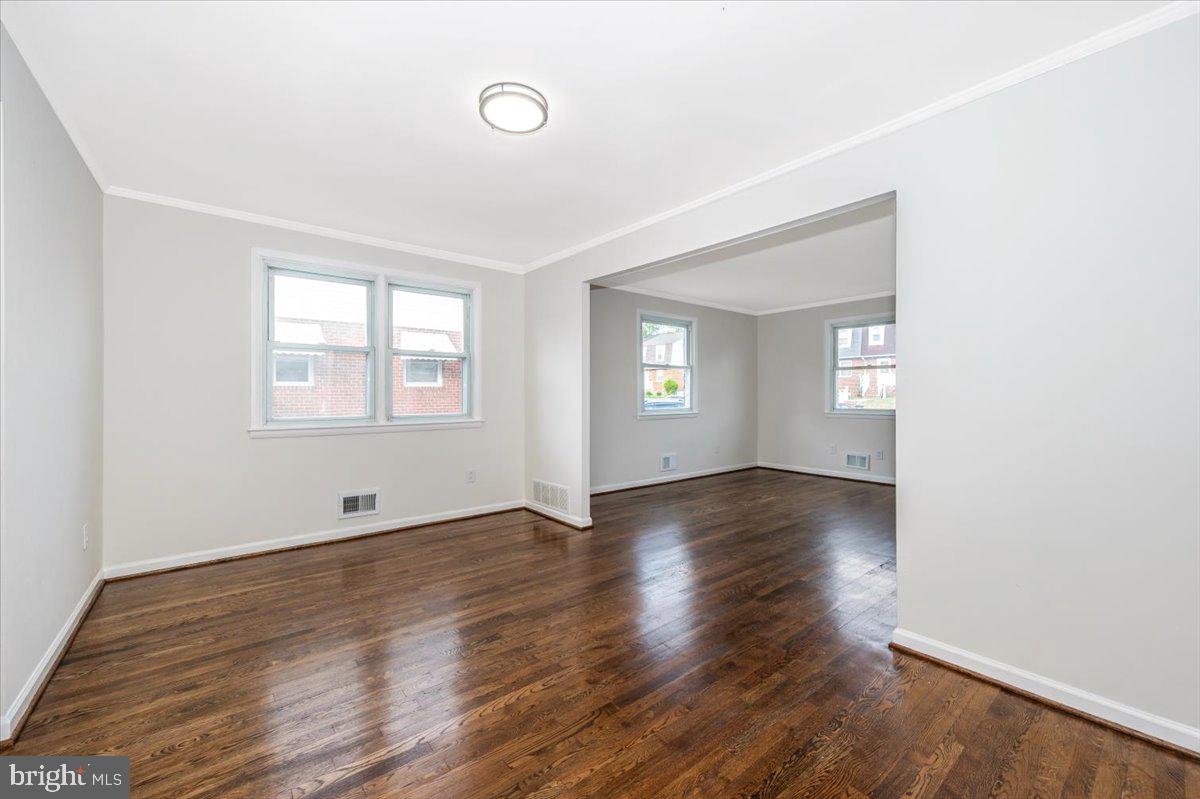 5654 Whitby Road Baltimore, MD 21206 - Photo 9 of 38