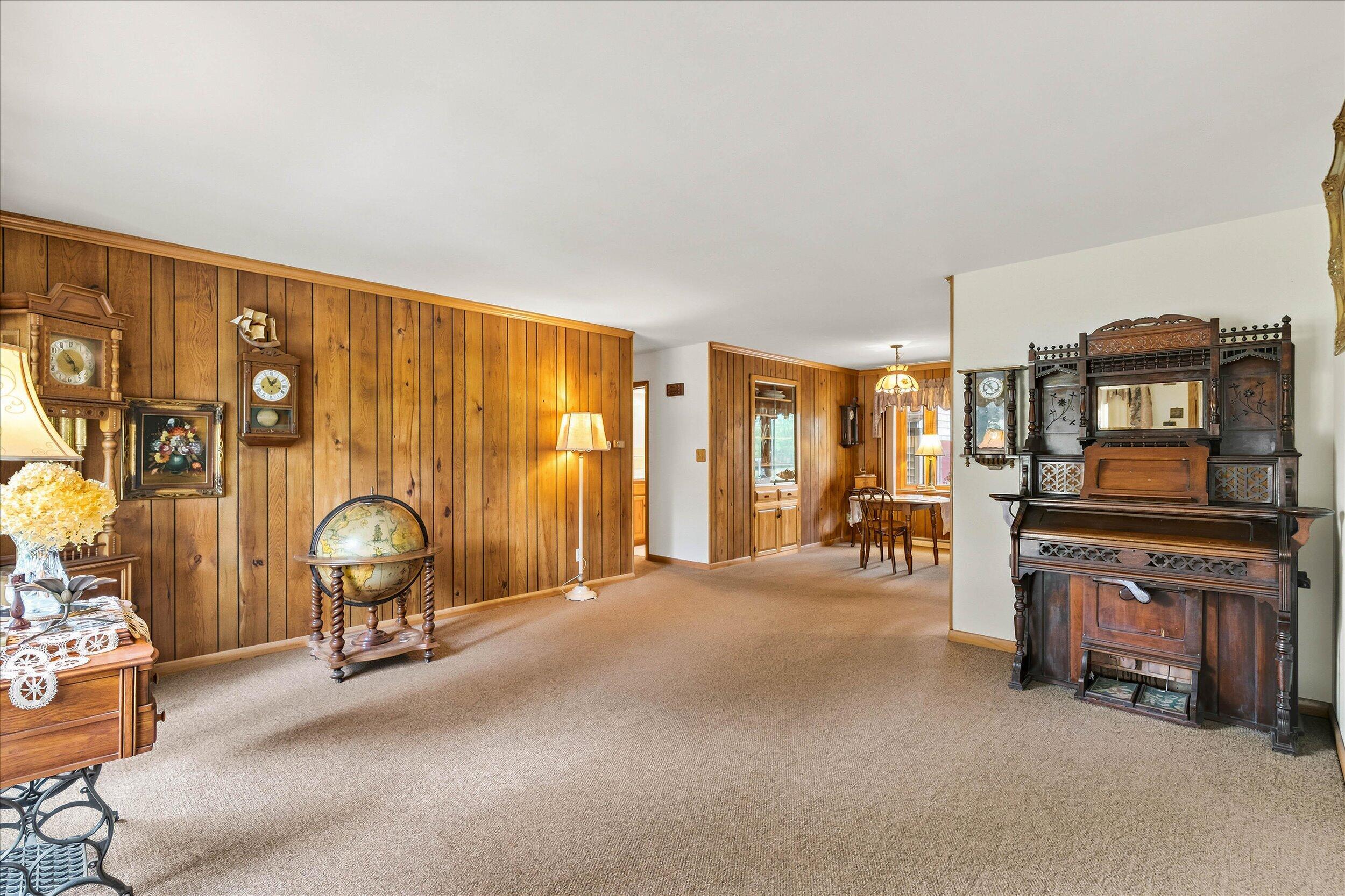 3835 West 5 1/2 Mile Road Raymond, WI 53108 - Photo 7 of 35 03-Living Room