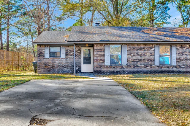 $1,650 | 102 Woodduck Drive, Unit A, Summerville, SC 29483