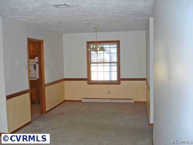 228 Treva Road Sandston, VA 23150 - Photo 6 of 10 Other - Dining Area