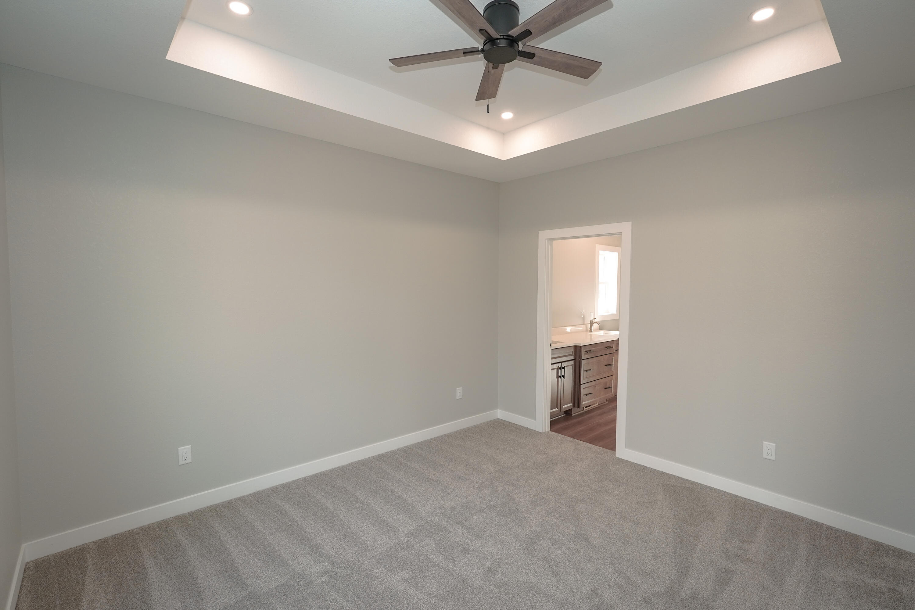 34524 Fishman Road Burlington, WI 53105 - Photo 9 of 22 DSC00472