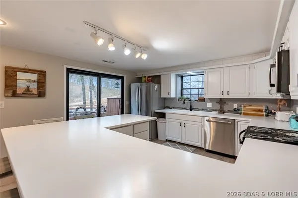 $769,000 | 268 Snapdragon Drive, Camdenton, MO 65020