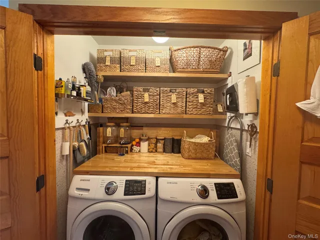 a view of washer and dryer