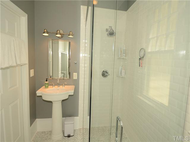 112 Briarcliff Road Durham, NC 27707 - Photo 14 of 25 Gallery Image 14