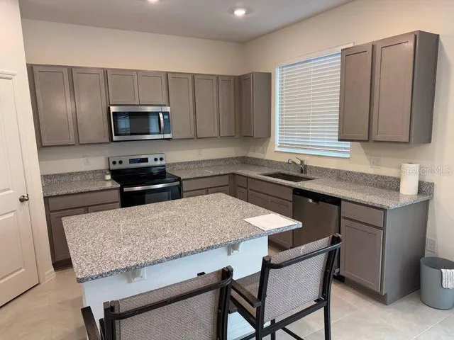 $2,650 | 317 Sunbrook Drive, Groveland, FL 34736