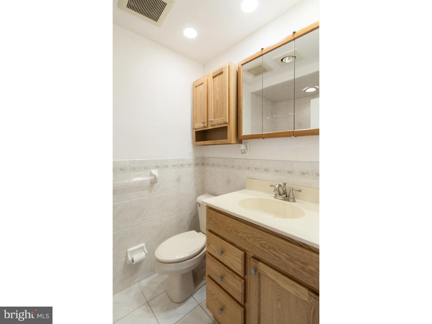 10806 Rayland Road Philadelphia, PA 19154 - Photo 14 of 24 Bathroom