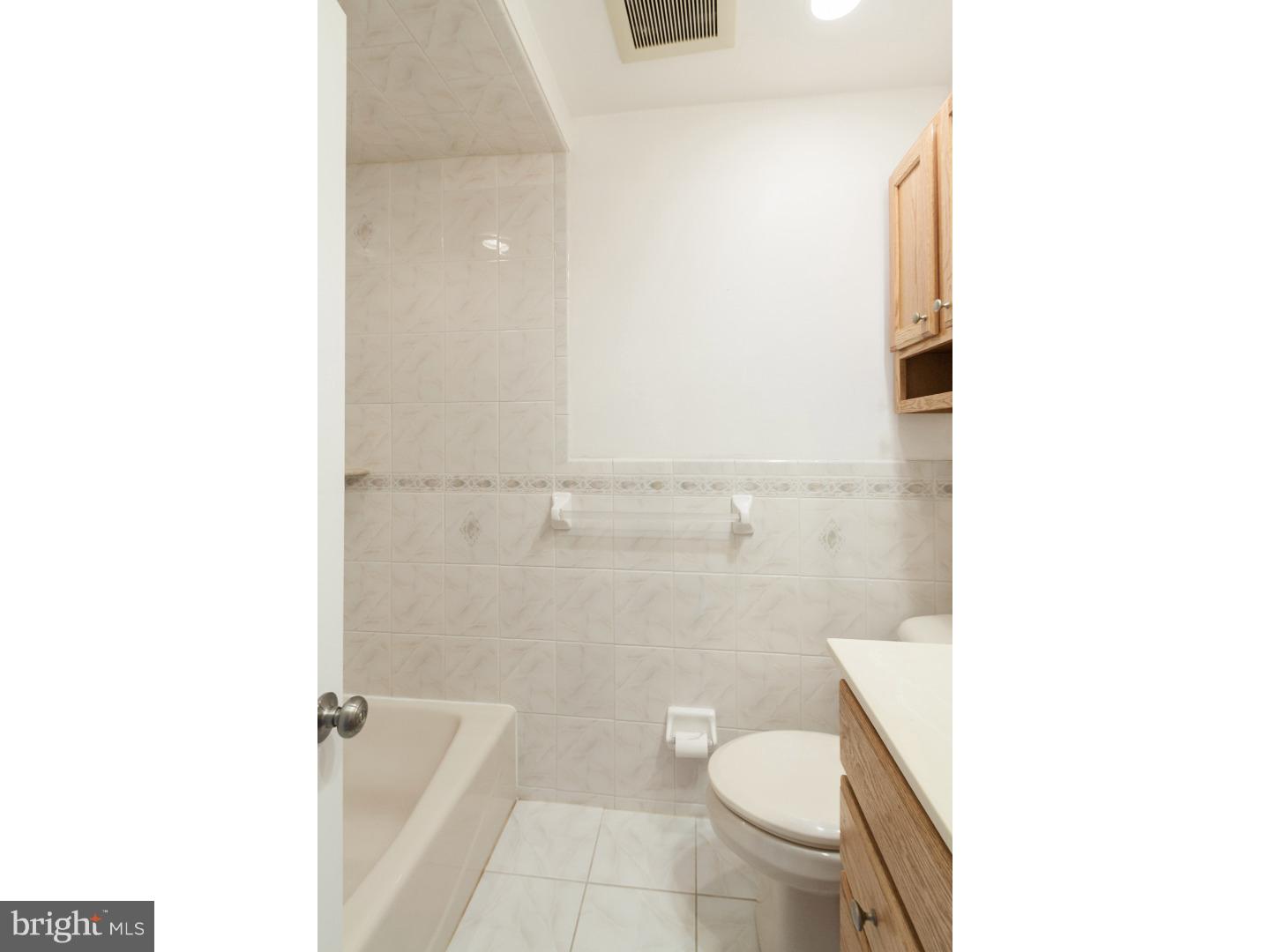10806 Rayland Road Philadelphia, PA 19154 - Photo 15 of 24 Bathroom