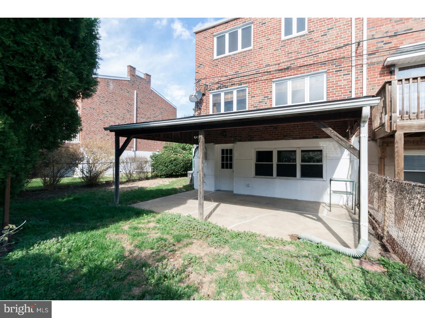 10806 Rayland Road Philadelphia, PA 19154 - Photo 24 of 24 Exterior Back