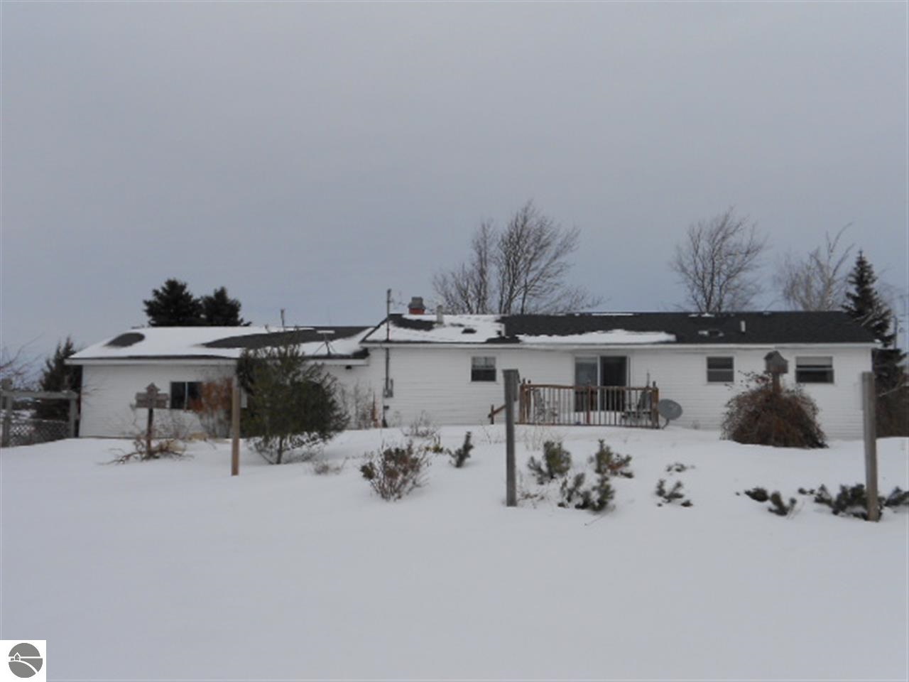 7430 East Olive Road Breckenridge, MI 48615 - Photo 2 of 21 1781217-1.JPG