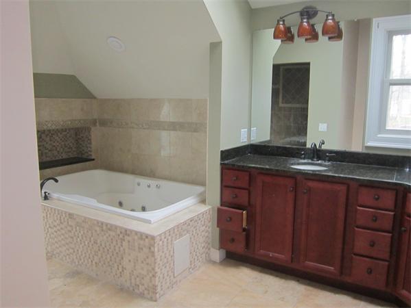 43 Hycrest Road Charlton, MA 01507 - Photo 18 of 29 Gallery Image 18