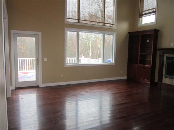 43 Hycrest Road Charlton, MA 01507 - Photo 10 of 29 Gallery Image 10
