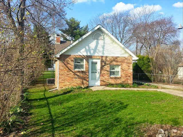 2917 North Custer Road Monroe, MI 48162 - Photo 12 of 13 Back