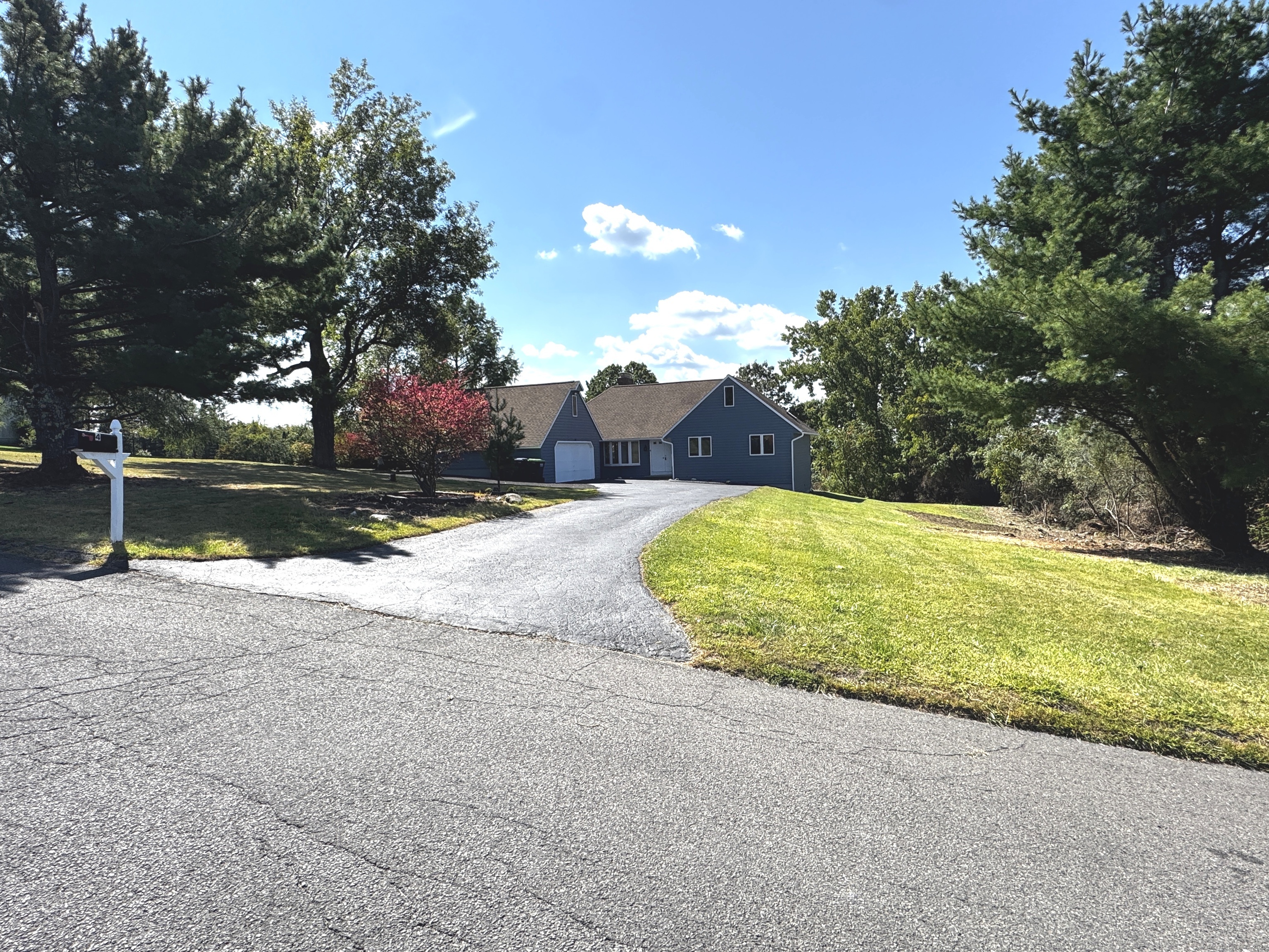 4 Bayview Circle Watertown, CT 06795 - Photo 3 of 33