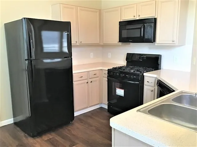 $1,995 | 3927 Dogwood Bough Lane, Fresno, TX 77545