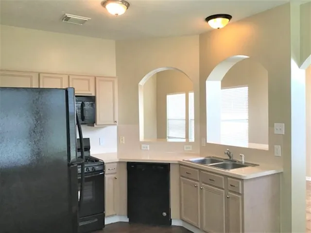 $1,995 | 3927 Dogwood Bough Lane, Fresno, TX 77545