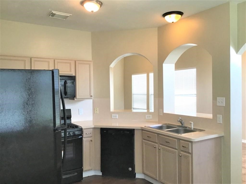 3927 Dogwood Bough Lane Fresno, TX 77545 - Photo 5 of 24