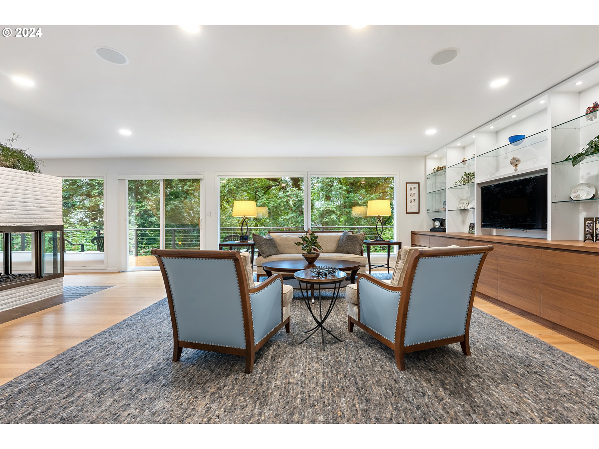 718 Northwest Greenleaf Road Portland, OR 97229 - Photo 3 of 44