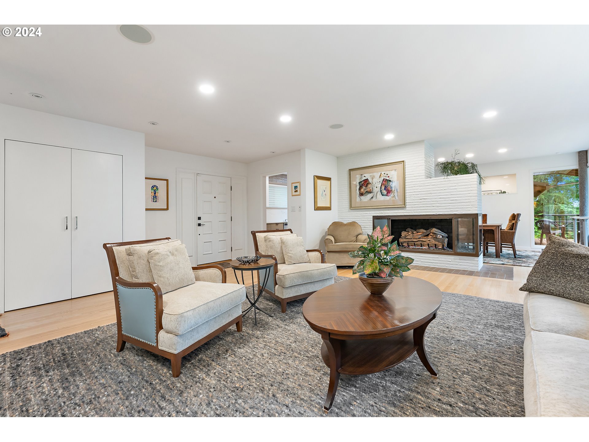 718 Northwest Greenleaf Road Portland, OR 97229 - Photo 8 of 44