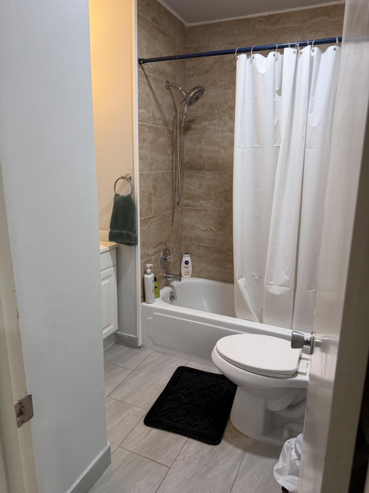 20867 Wendall Terrace Boca Raton, FL 33433 - Photo 8 of 12 IMG_0548