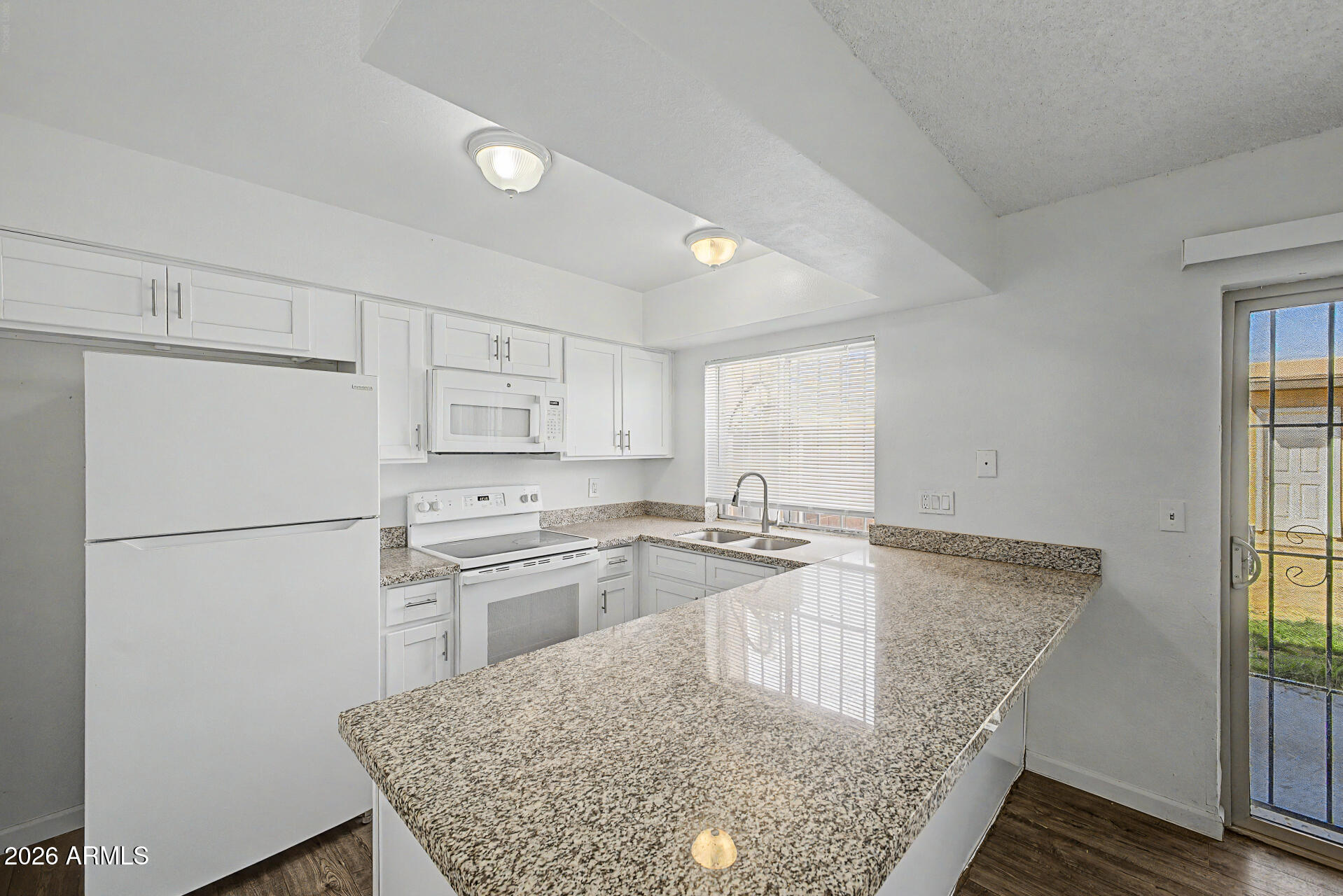 4625 West Thomas Road, Unit 76 Phoenix, AZ 85031 - Photo 12 of 31 12 - Thomas
