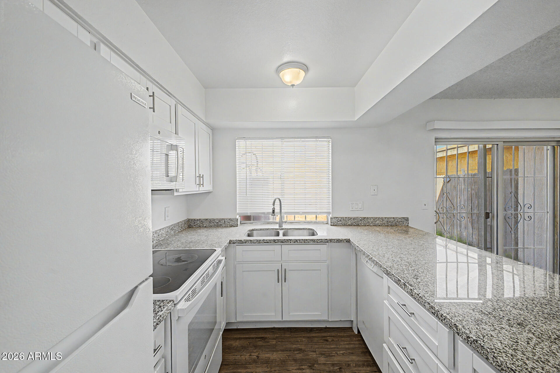 4625 West Thomas Road, Unit 76 Phoenix, AZ 85031 - Photo 13 of 31 13 - Thomas