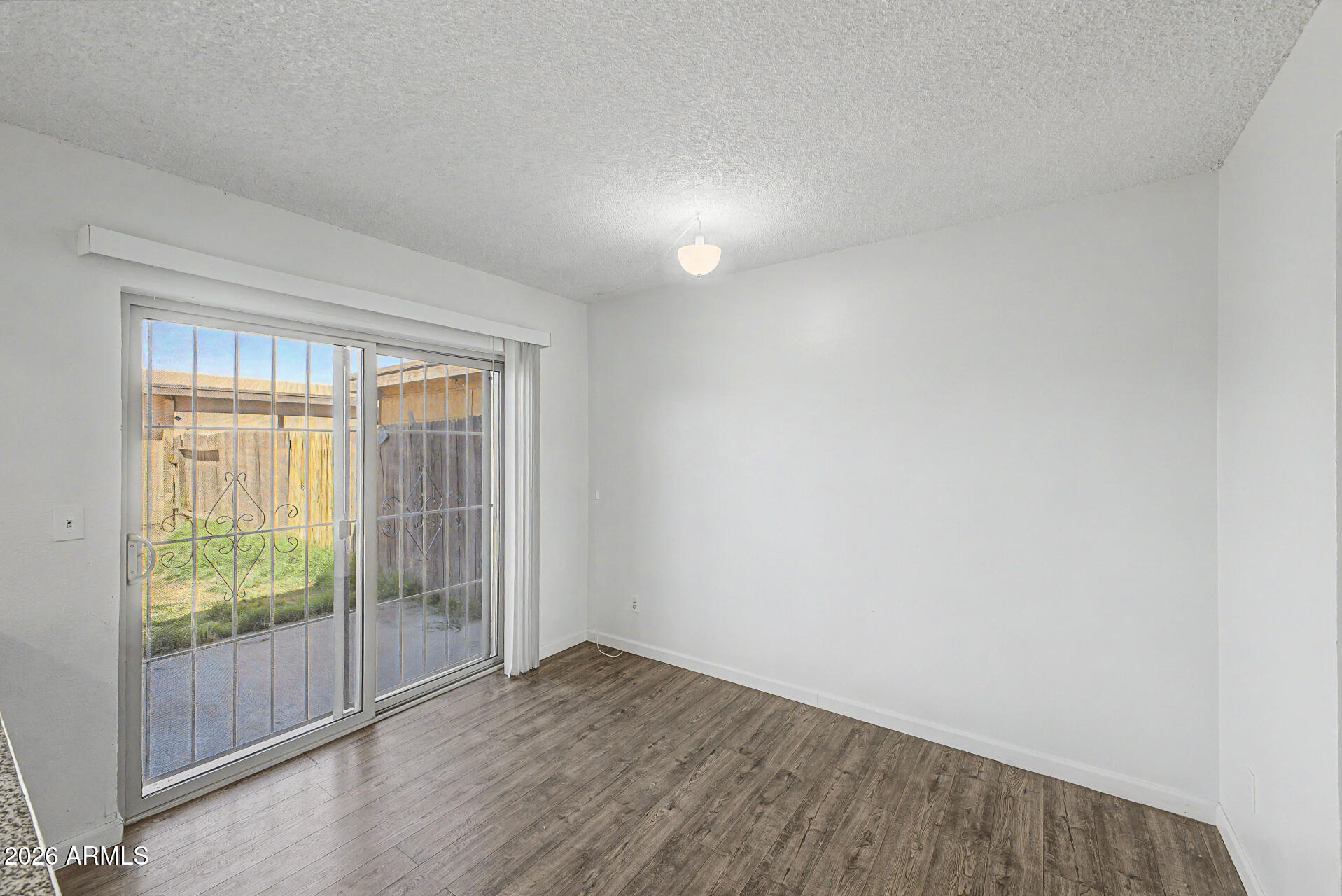 4625 West Thomas Road, Unit 76 Phoenix, AZ 85031 - Photo 9 of 31 9 - Thomas