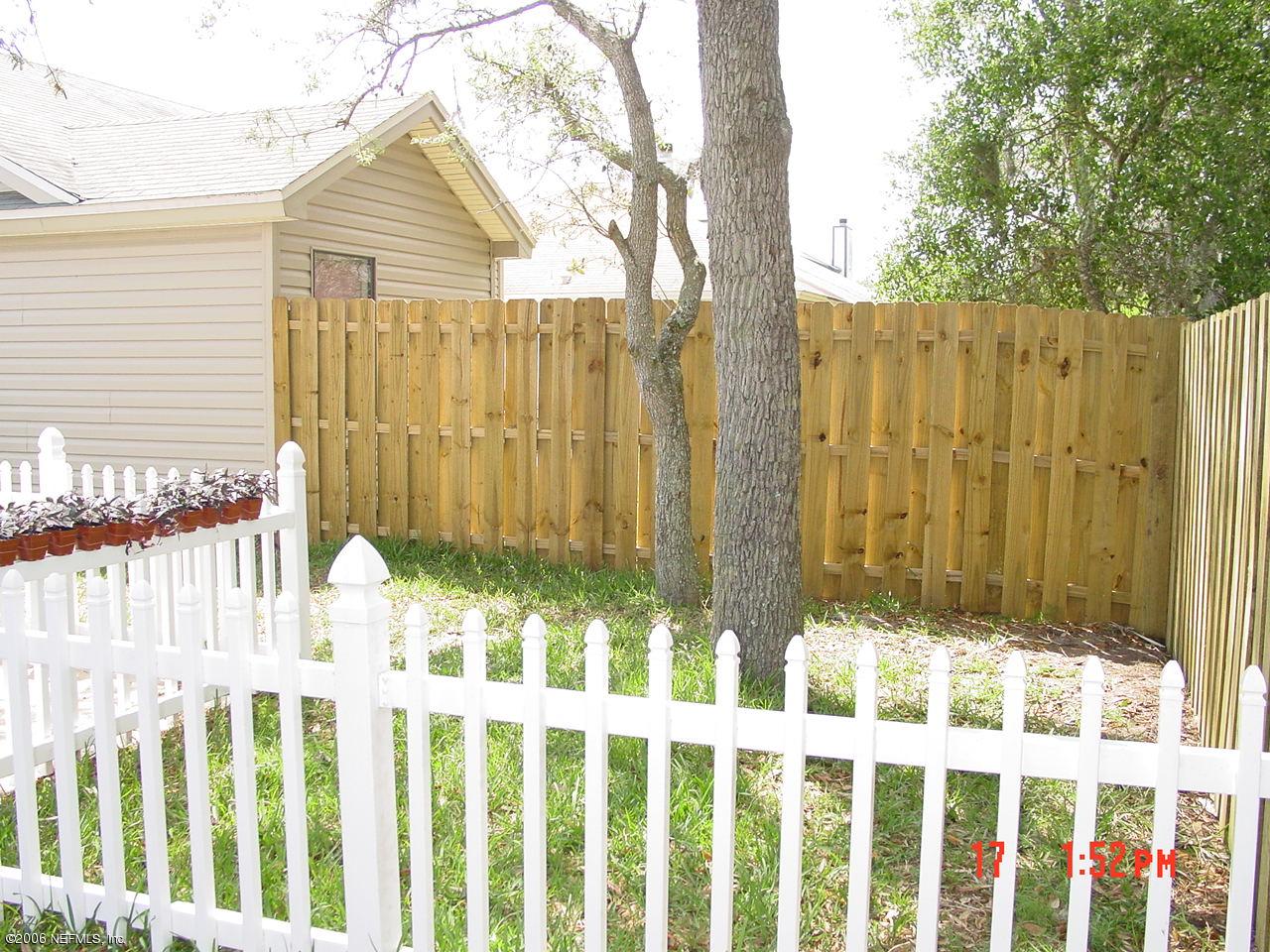 885 Gavagan Road Jacksonville, FL 32233 - Photo 9 of 9 Back yard