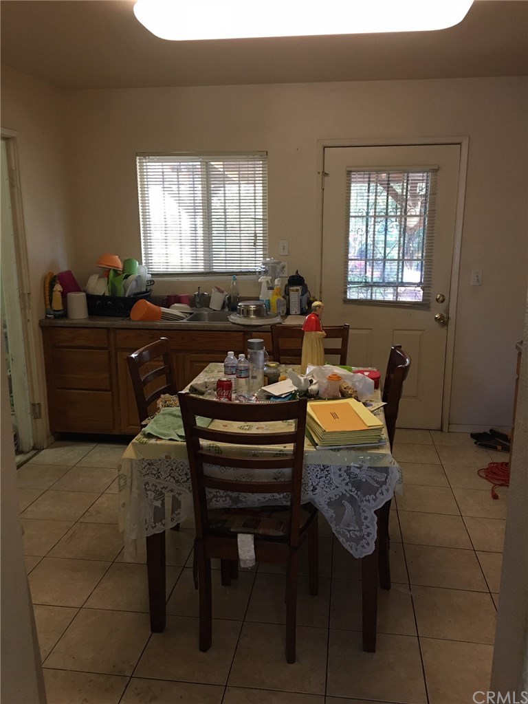 3241 West Center Street Riverside, CA 92501 - Photo 5 of 11