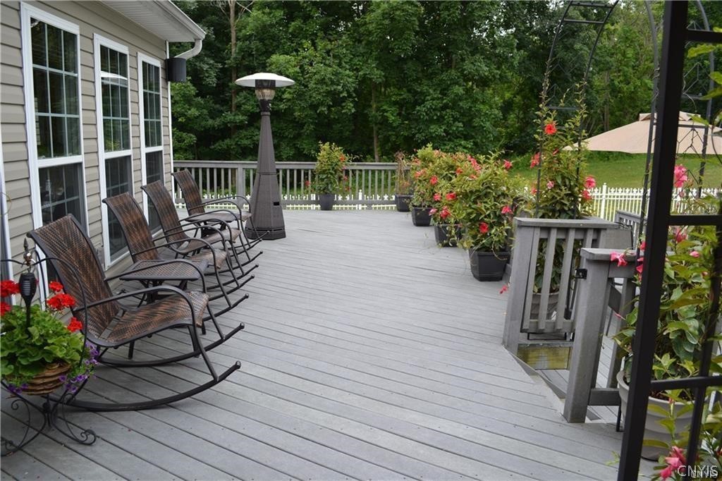 109 Raspberry Lane Camillus, NY 13031 - Photo 8 of 32