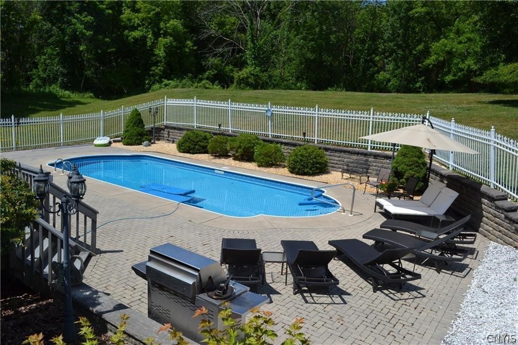 109 Raspberry Lane Camillus, NY 13031 - Photo 9 of 32