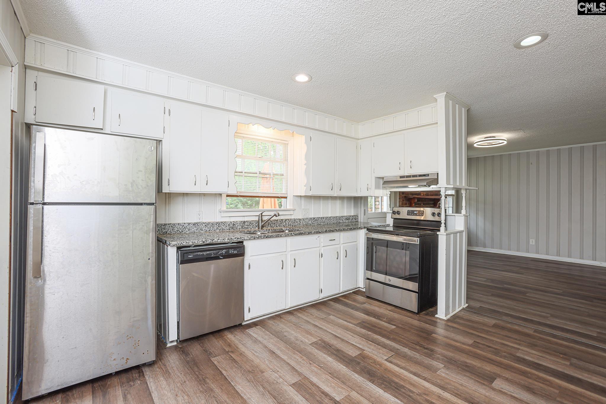 276 Oberlin Road Columbia, SC 29212 - Photo 7 of 34