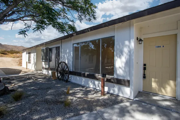 a view of an outdoor space