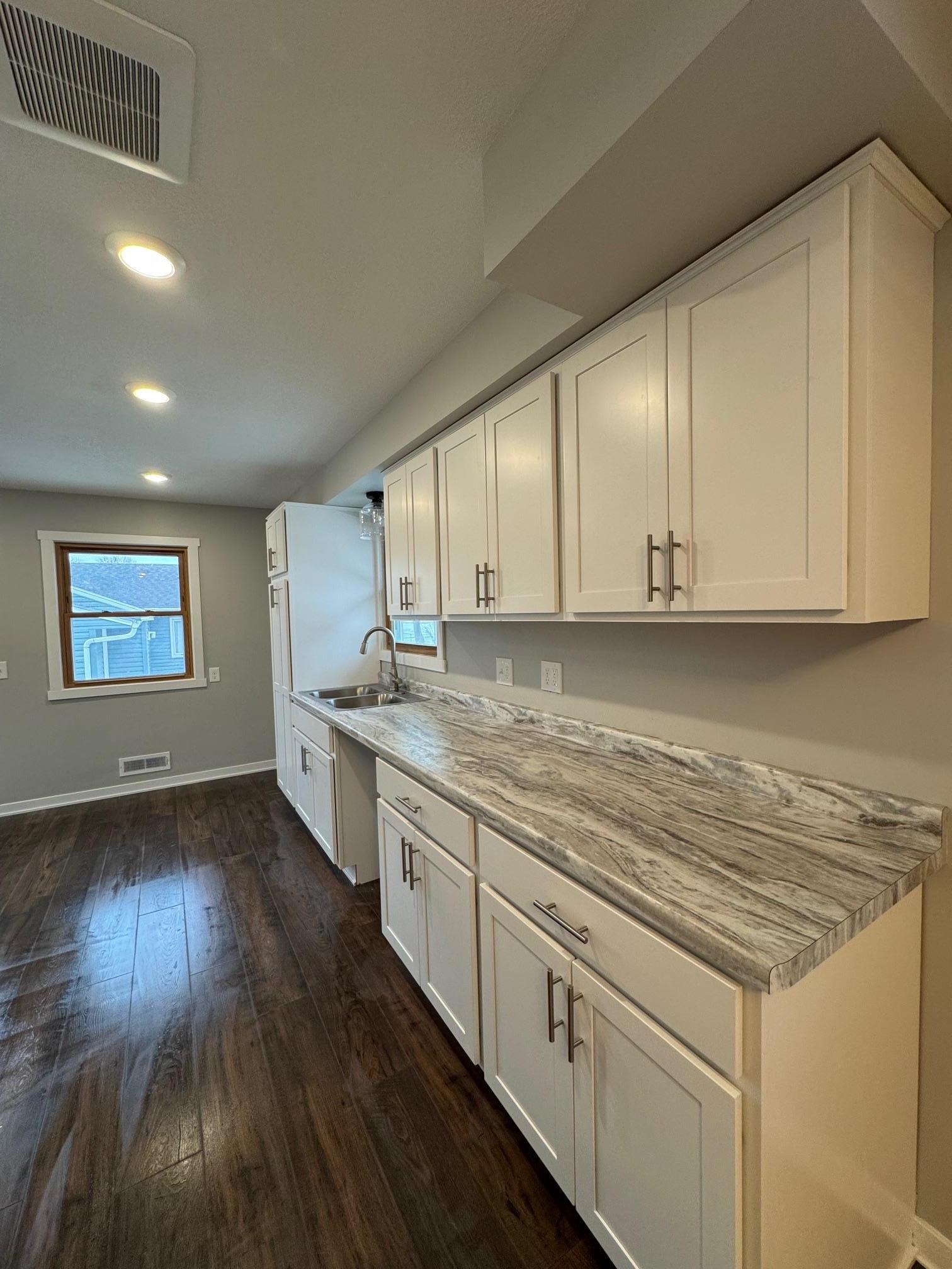 1307 13th Avenue Northwest Rochester, MN 55901 - Photo 2 of 21